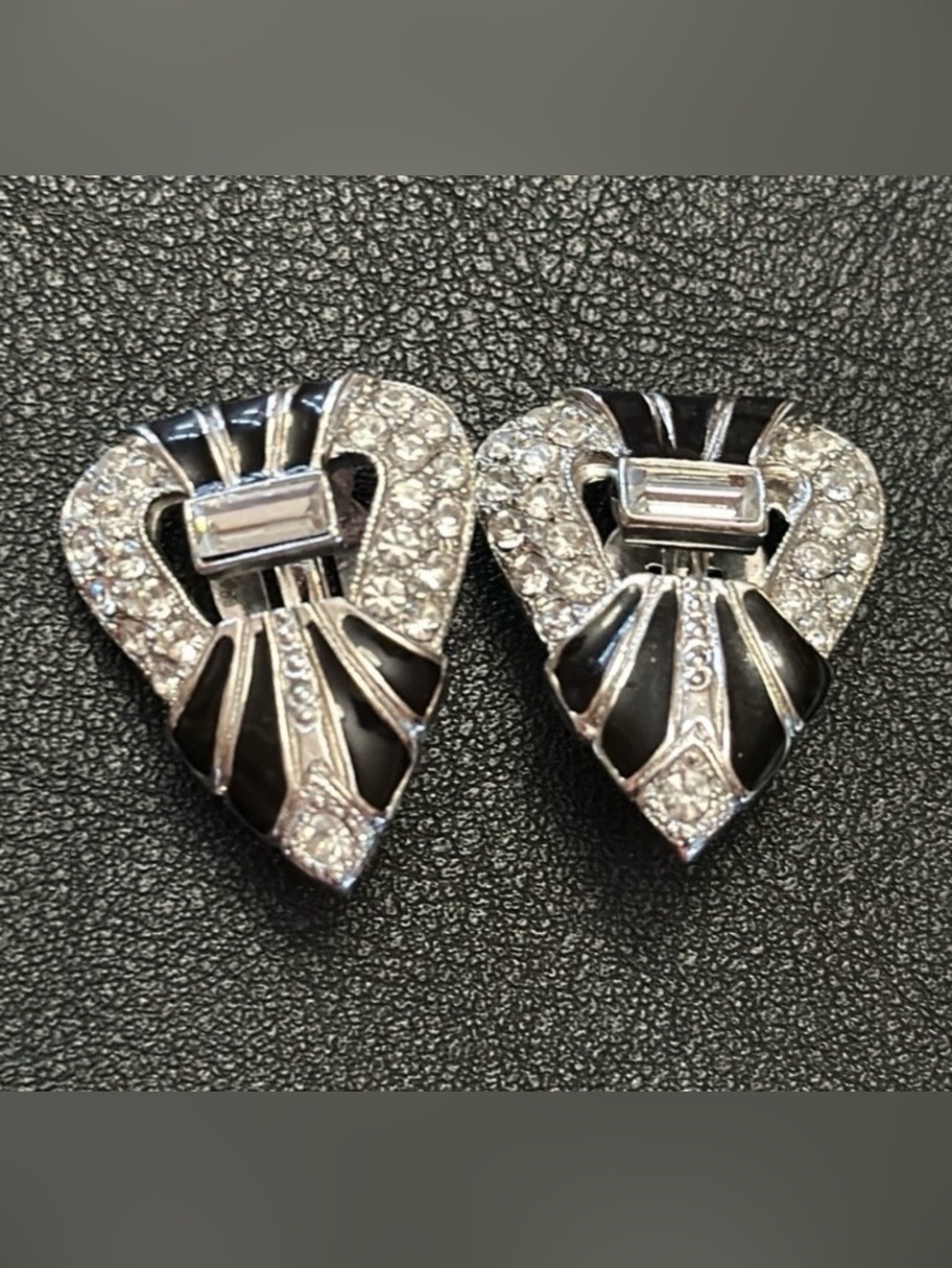 RICHELIEU Art Deco Black Enamel With Rhinestones Vintage Clip On Earrings